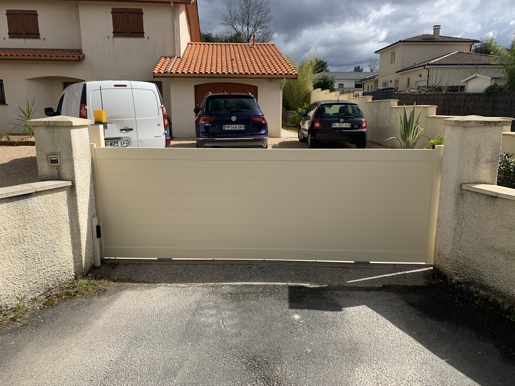 Pose de portail en aluminium en Gironde